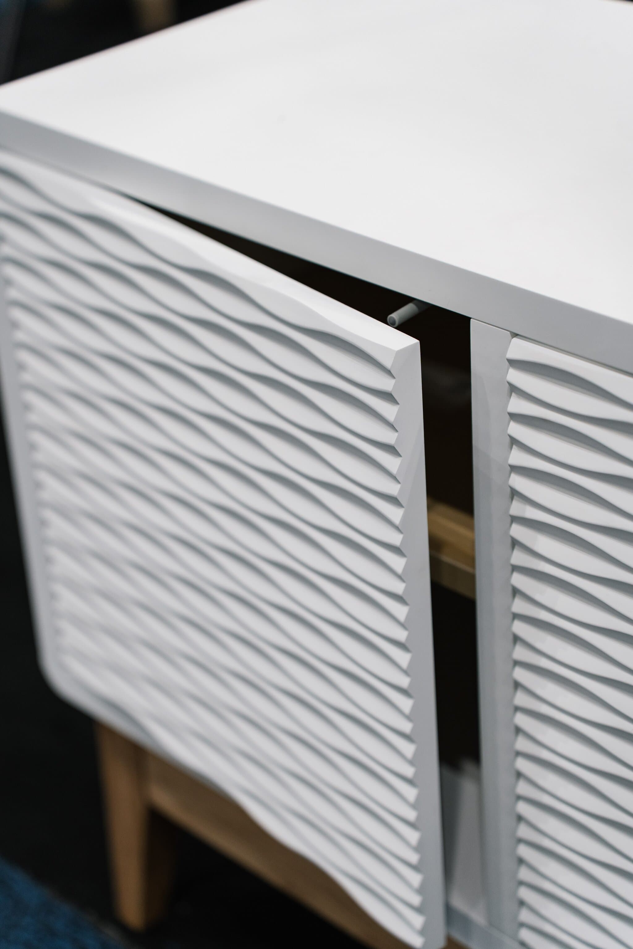 Exhibition long table design 2